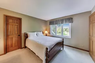 2098 Fall Brook Dr, Naperville, IL 60565 - Photo 19