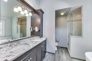 2098 Fall Brook Dr, Naperville, IL 60565 - Photo 15