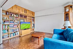 175 E Delaware Pl, Chicago, IL 60611 - Photo 13