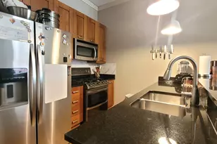 170 W Polk St, Chicago, IL 60605 - Photo 13