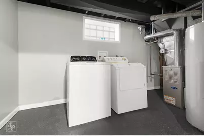 9134 S Marquette Avenue, Chicago, IL 60617 - Photo 17