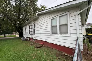 138 N Brown St, Genoa, IL 60135 - Photo 27