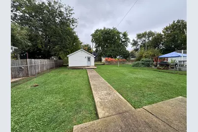 138 N Brown Street, Genoa, IL 60135 - Photo 25