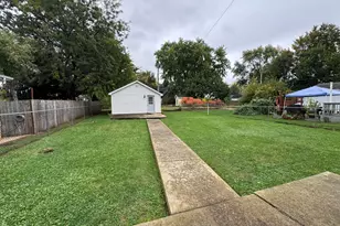 138 N Brown St, Genoa, IL 60135 - Photo 25