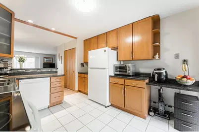 186 Dunteman Drive #301, Glendale Heights, IL 60139 - Photo 9