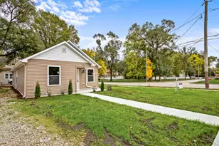 422 Sherman St, Joliet, IL 60433 - Photo 5