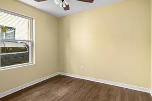 422 Sherman St, Joliet, IL 60433 - Photo 17