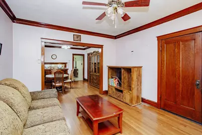 4533 N Karlov Avenue, Chicago, IL 60630 - Photo 7