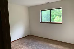 2220 Abbeywood Dr, Lisle, IL 60532 - Photo 7