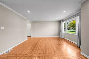 203 Coldren Dr, Prospect Heights, IL 60070 - Photo 11