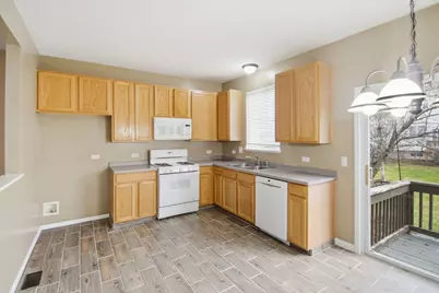 [Address not provided], Aurora, IL 60503 - Photo 9