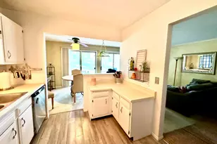 22 Waterbury Ln, Schaumburg, IL 60193 - Photo 3