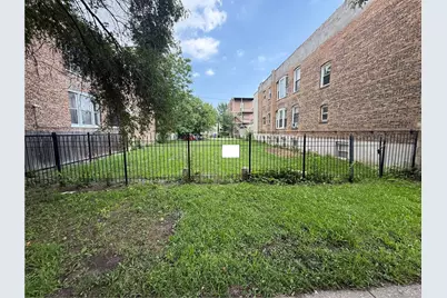 1647 S Drake Avenue, Chicago, IL 60623 - Photo 1