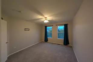 671 Fieldcrest Dr, South Elgin, IL 60177 - Photo 17