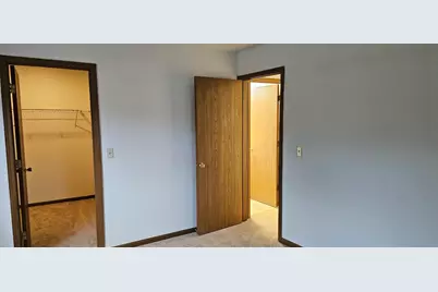 301 Village Creek Drive #2A, Lake in the Hills, IL 60156 - Photo 13