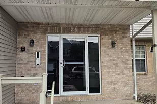 301 Village Creek Dr, Lake in the Hills, IL 60156 - Photo 29