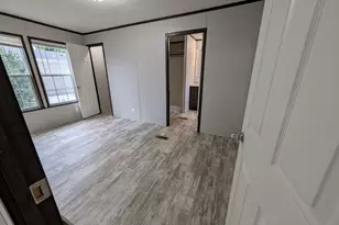 788 Maple Ln, Justice, IL 60458 - Photo 11