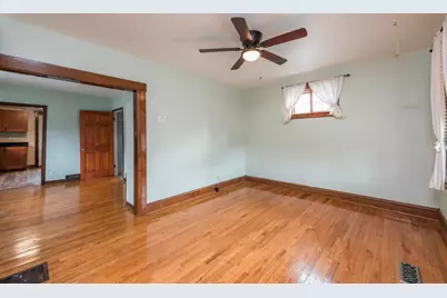 511 Chestnut Street, Waukegan, IL 60085 - Photo 3