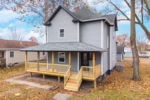 220 W Bennett St, Pontiac, IL 61764 - Photo 3