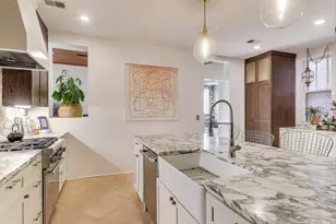 1951 W Evergreen Ave, Chicago, IL 60622 - Photo 9