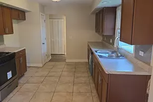 15333 Cherry Ln, Markham, IL 60428 - Photo 11