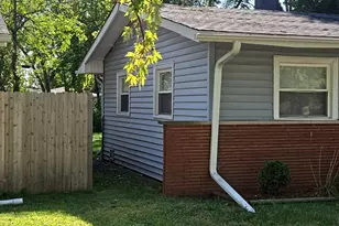 15333 Cherry Ln, Markham, IL 60428 - Photo 3