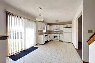 6497 Maeve Ln, Rockford, IL 61107 - Photo 3