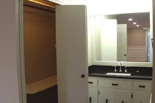 125 Acacia Cir, Indian Head Park, IL 60525 - Photo 17