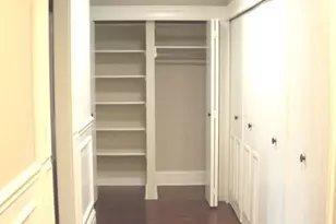 125 Acacia Cir, Indian Head Park, IL 60525 - Photo 13