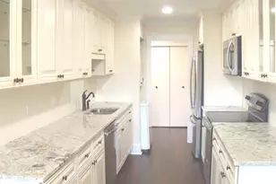 125 Acacia Cir, Indian Head Park, IL 60525 - Photo 7