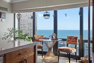 100 E Huron St, Chicago, IL 60611 - Photo 7