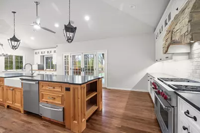 1292 Oak Trail Drive, Libertyville, IL 60048 - Photo 11