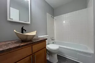 101 Harbor Dr, Oswego, IL 60543 - Photo 5