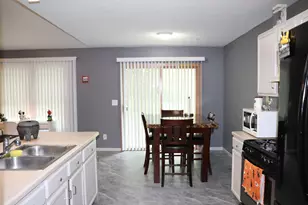 510 Constitution Dr SW, Poplar Grove, IL 61065 - Photo 9