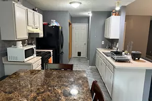 510 Constitution Dr SW, Poplar Grove, IL 61065 - Photo 7