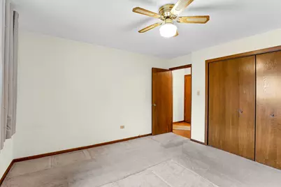 9221 Raymond Avenue, Oak Lawn, IL 60453 - Photo 11