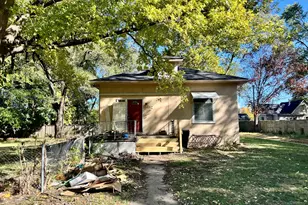 212 Hartle Ave, Urbana, IL 61802 - Photo 3