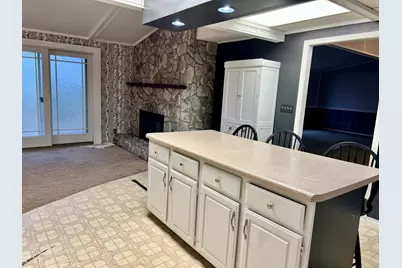 106 Lakeview Drive, Gibson City, IL 60936 - Photo 13