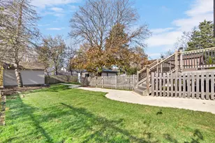 [Address not provided], Westmont, IL 60559 - Photo 31