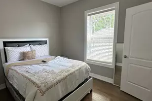 6807 S Calumet Ave, Chicago, IL 60637 - Photo 9