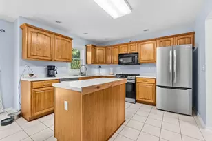 2640 Sioux Ct, Rockford, IL 61109 - Photo 13