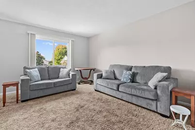 2640 Sioux Court, Rockford, IL 61109 - Photo 9