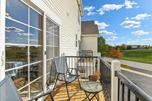 664 Grosvenor Ln, Aurora, IL 60504 - Photo 37