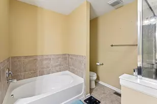664 Grosvenor Ln, Aurora, IL 60504 - Photo 31