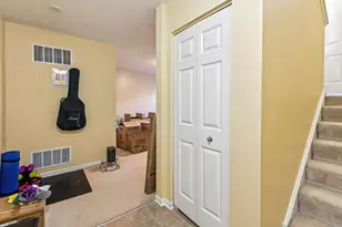 664 Grosvenor Ln, Aurora, IL 60504 - Photo 33