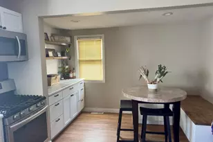 82 N 23rd Rd, Peru, IL 61354 - Photo 5