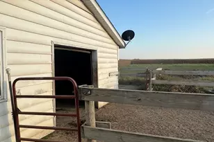 82 N 23rd Rd, Peru, IL 61354 - Photo 11