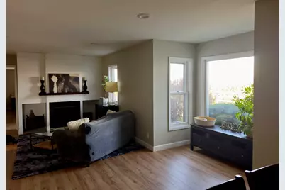 82 N 23rd Road, Peru, IL 61354 - Photo 3