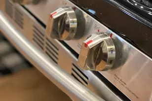 82 N 23rd Rd, Peru, IL 61354 - Photo 7