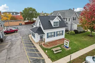 1305 Court St, McHenry, IL 60050 - Photo 1